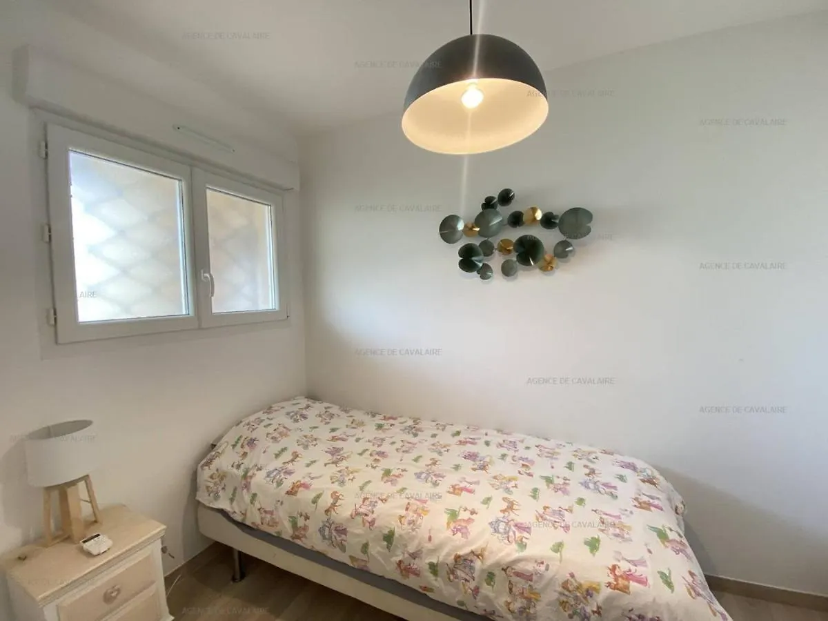 Appartement Renove En Front De Mer Avec Terrasse. - Fr-1-100-295 Кавалер-сюр-Мер 0*,  Франция
